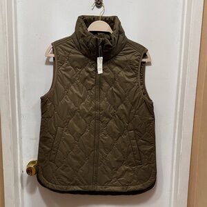 GAP Water Resistant Quilted Vest in Tan